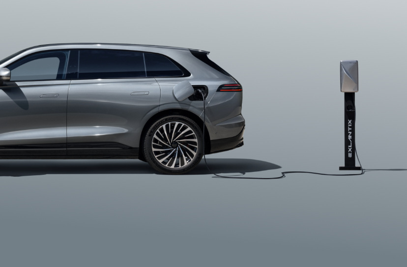 Ładowanie od 30% do 80% w 15 minut